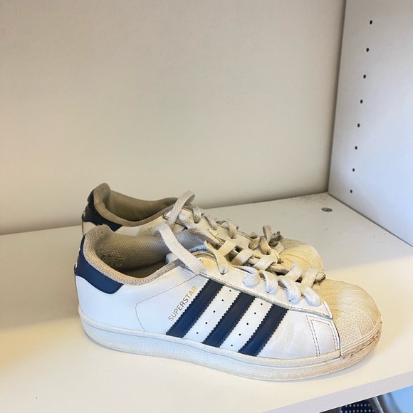 Adidas Superstar Navy shoes - Picture 4 of 4